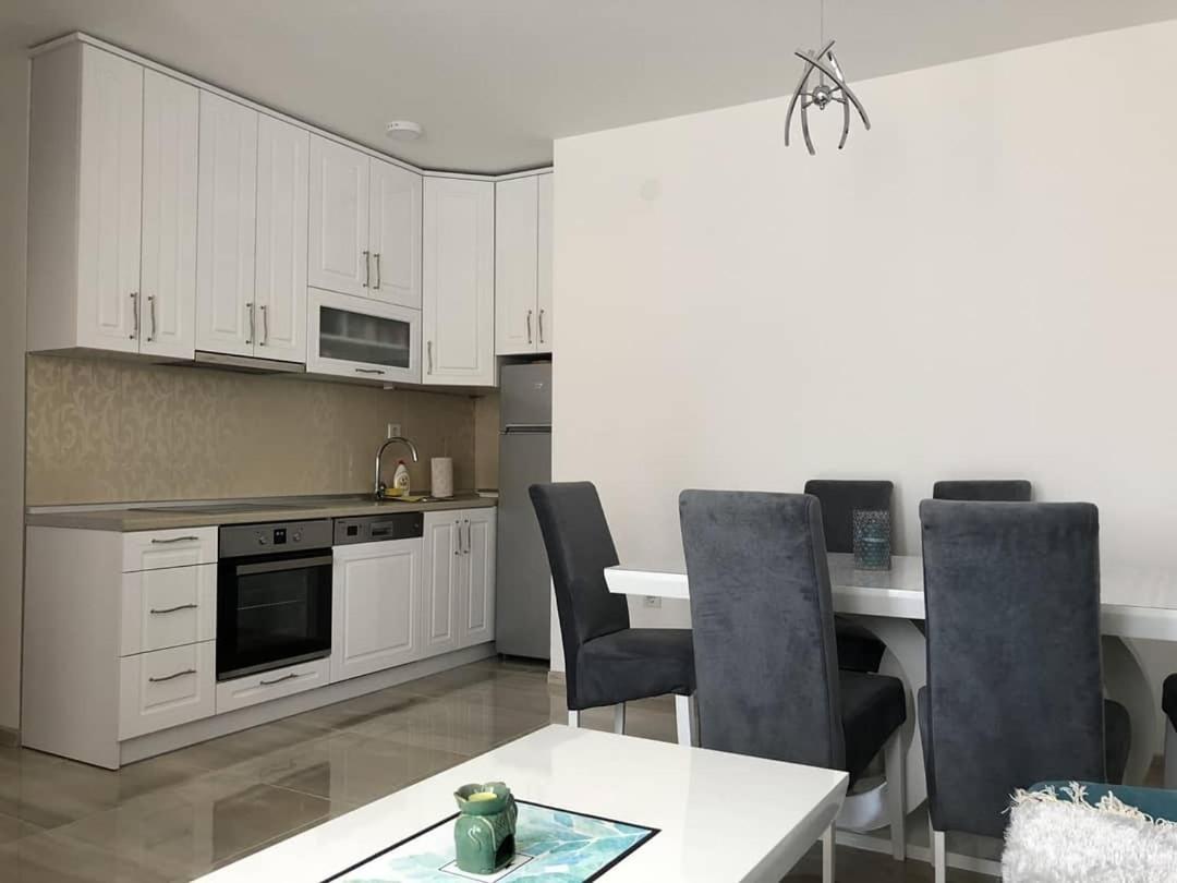 Apartman Sims Bijeljina Kültér fotó