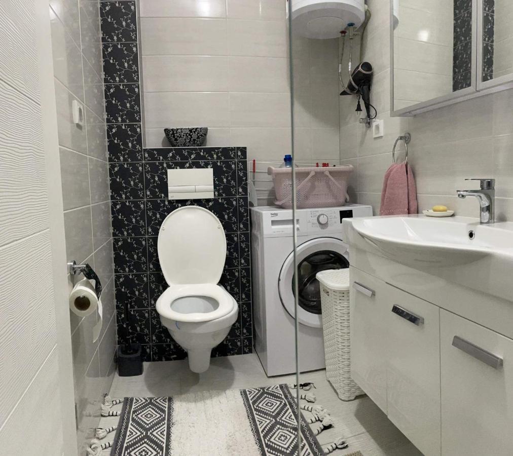 Apartman Sims Bijeljina Kültér fotó