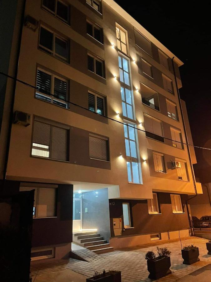 Apartman Sims Bijeljina Kültér fotó